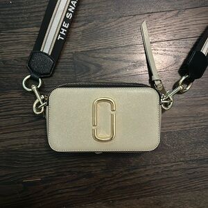 Marc Jacobs Snapshot purse